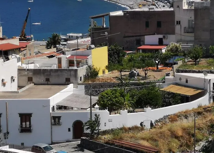 Anfora Giallo Apartament